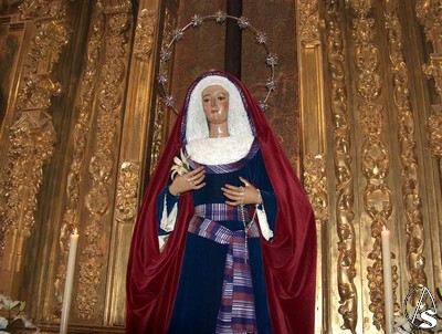 La imagen de María Santísima de la Encarnación tiene altar propio en la Parroquia de San Vicente Mártir 