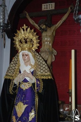 La Virgen sería bendecida en marzo de 1946 y en torno a ella se organizó un grupo de fieles con el único propósito de sacarla en procesión 