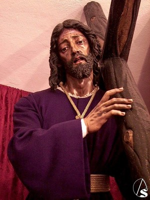 La imagen de Nuestro Padre Jesús de la pasión es obra del escultor Luis Álvarez Duarte, realizado y bendecido en 1990 
