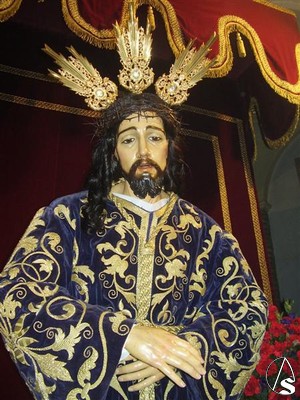 La imagen del Nazareno es talla anónima del siglo XVII