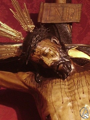 El Cristo de la Vera Cruz es una antigua talla de autor anónimo atrubuida a Roque Balduque 