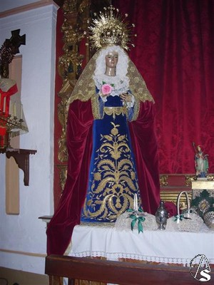 Ante la imagen de María Santísima de la Encarnación se postró en 1246 el Rey San Fernando, dándole las gracias a la Santísima Virgen por la reconquista de Tocina, pasando a designarla patrona de Tocina 