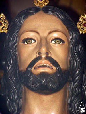 El escultor Salvador Madroñal talló en 1992 la nueva imagen de Jesús en su Sagrada Entrada en Jerusalen 