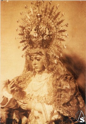  Estreno Corona oro Virgen Macarena 1923