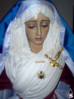 La Virgen de la Esperanza vestida de hebrea durante la cuaresma 