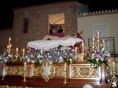 Vía Crucis ext. del Cristo Yacente en su paso 