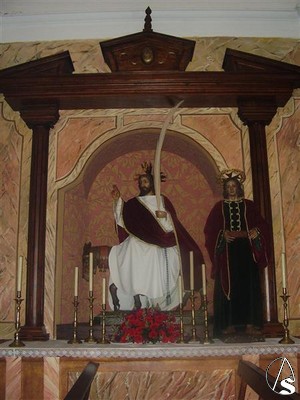 La imagen de la Borriquita tiene altar propio en la Ermita de Nuestra Señora de la Soledad, estando acompañada por la imagen de San Juan Evangelista, talla anónima del S.XVII 