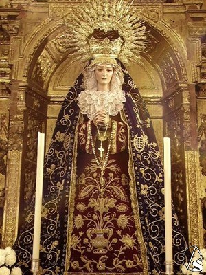 Retablo de estilo barroco de la Virgen de las Angustias 