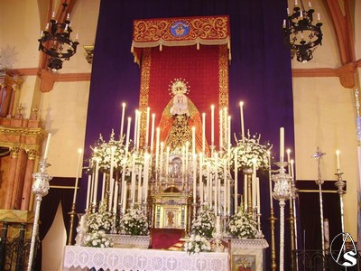 Altar del triduo de septiembre en honor de la Virgen de los Dolores 