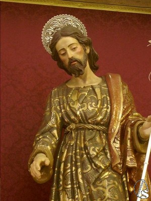 La actual imagen de San José tiene en su interior las cenizas de la anterior imagen perdida en el incendio de la parroquia de 1990 