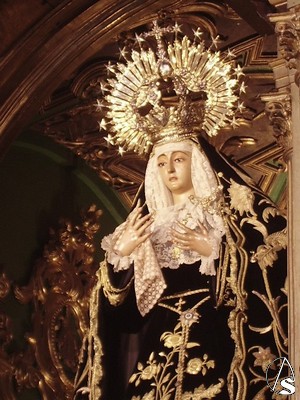 La Virgen de la Soledad es de autor anónimo 