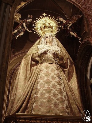 La Virgen de los Dolores en su camarín de la capilla sacramental de la iglesia parroquial de Ntra. Señora de la Asunción 