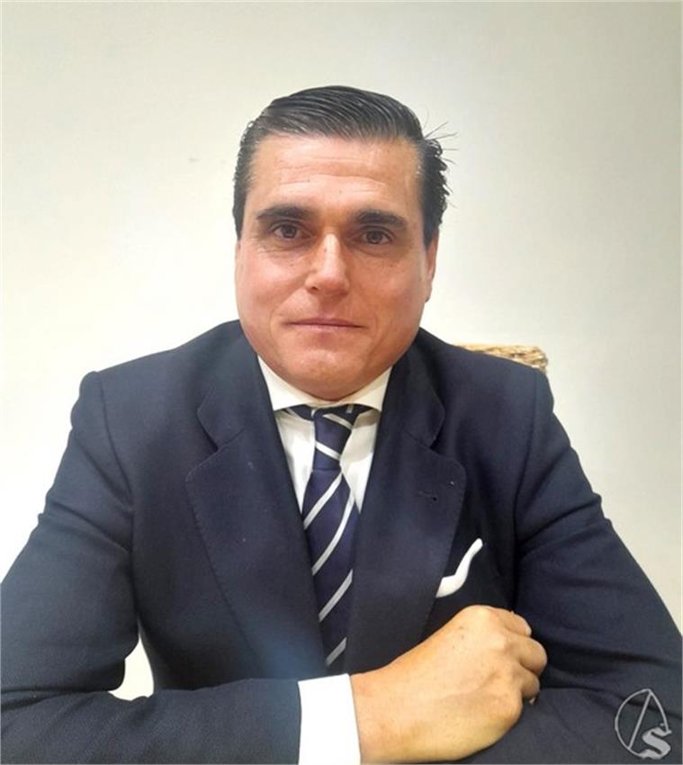 8._Heraldo_Real_-_Angel_Cornejo__Copiar_.JPG