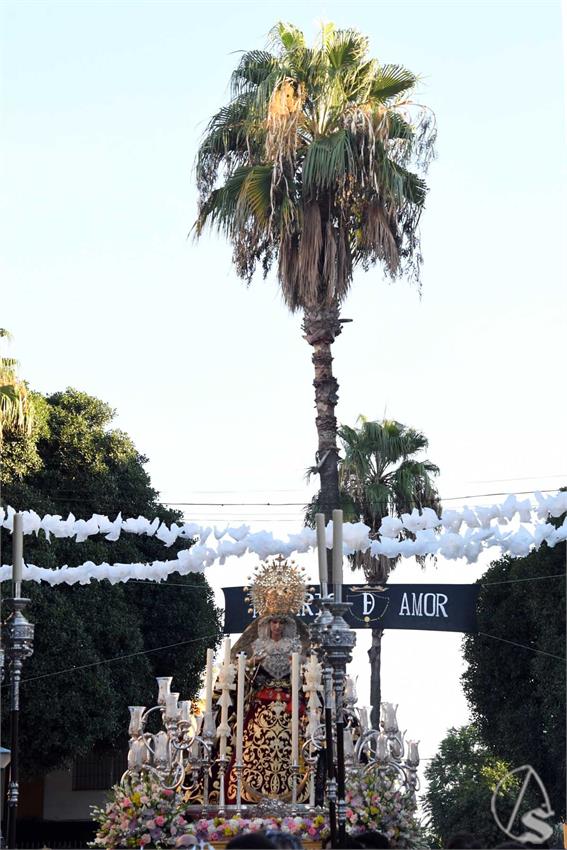 Virgen_Rosario_y_Esperanza_Sevilla_Esta_Luis_M_Fernandez_041024__8_.JPG