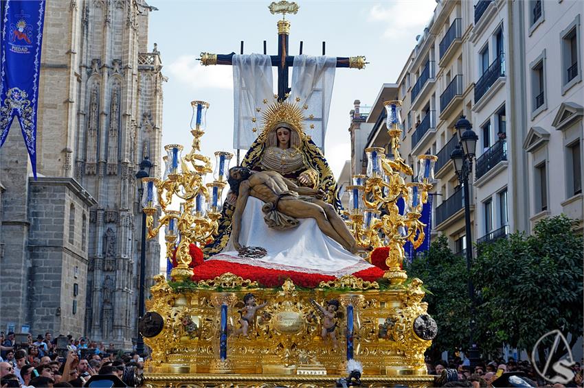 fjmontiel_Procesion_Triunfal_Coronacion_Piedad_Baratillo_2024_DSC_0933_DxO