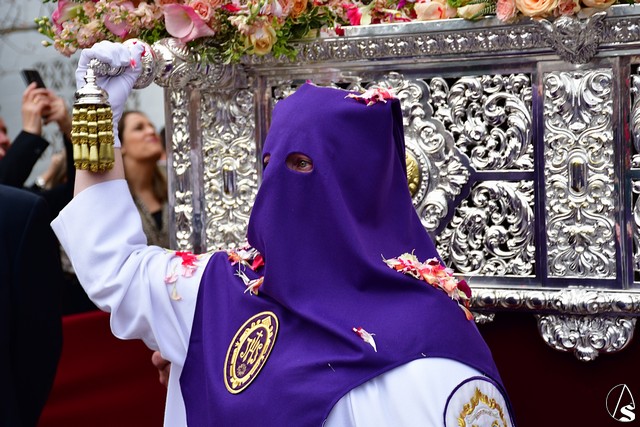 El Señor de Nazaret de la Hermandad de Pino Montano abrió un nuevo Viernes  de Dolores