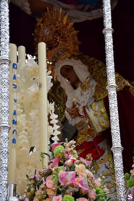 El Señor de Nazaret de la Hermandad de Pino Montano abrió un nuevo Viernes  de Dolores